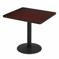 Table carrée en bois avec pied central en métal noir